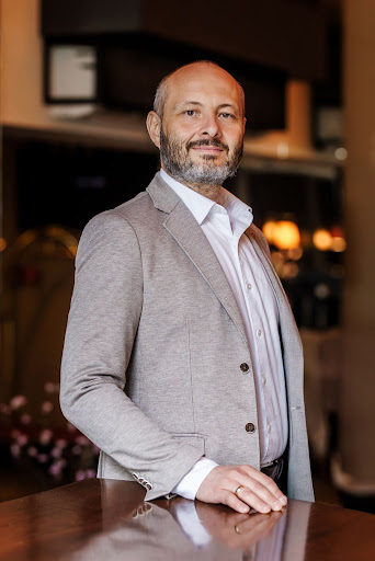 Dr Wojciech Szymański